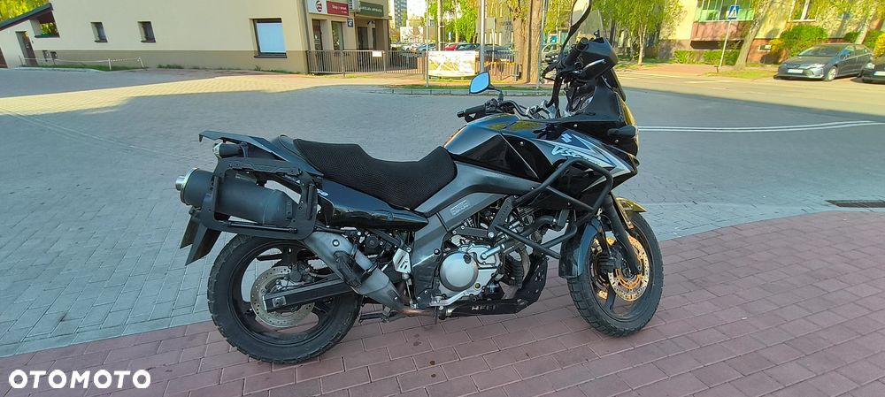 Suzuki V-STROM - 1