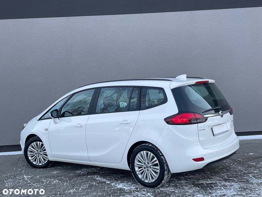 Opel Zafira - 15