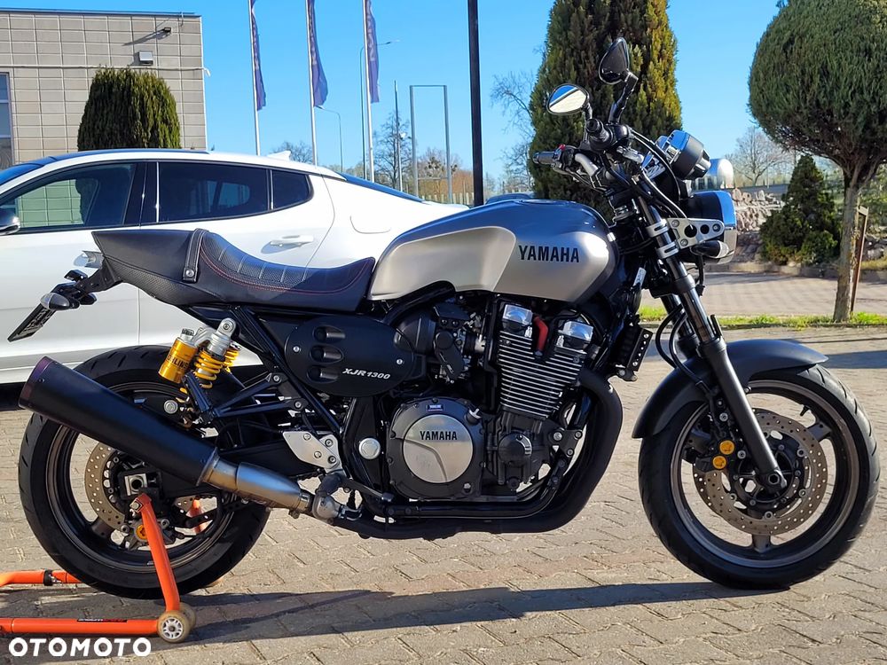 Yamaha XJR - 20
