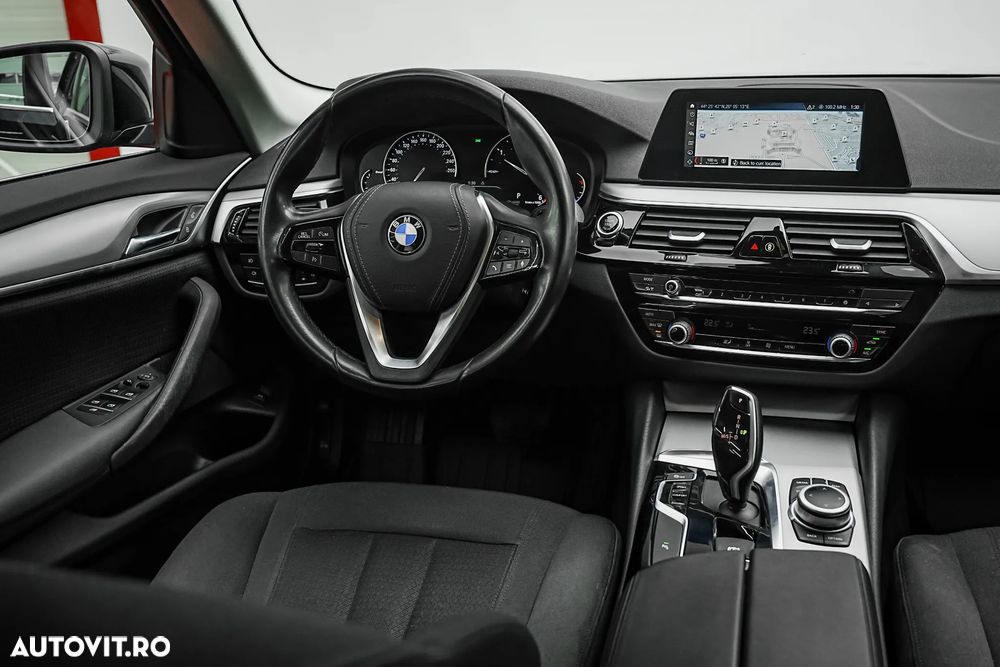 BMW Seria 5 520d xDrive Aut. - 12