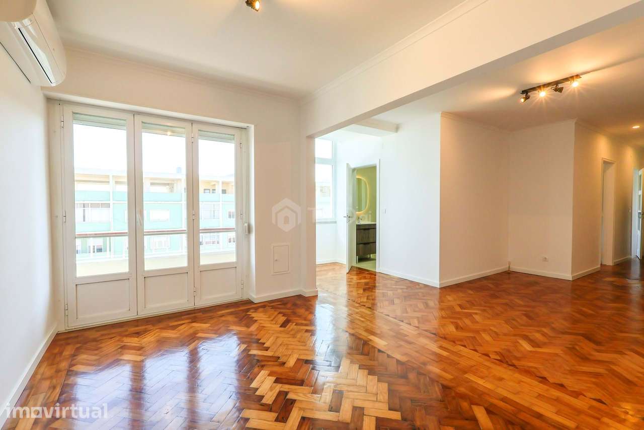 APARTAMENTO 5 ASSOALHADAS | VARANDA EM “L” PANORÂMICA | VISTA LISBOA E - Grande imagem: 3/30