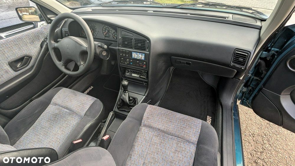 Peugeot 405 - 18