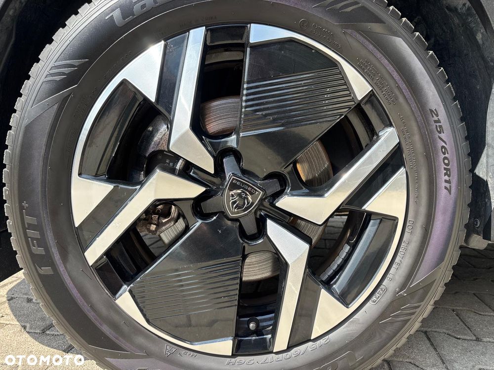 Peugeot 2008 PureTech 130 GT S&S EAT8 - 12