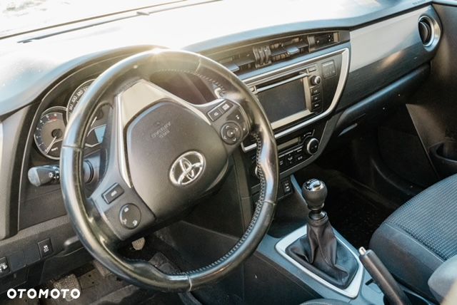 Toyota Auris 1.4 D-4D Comfort - 5