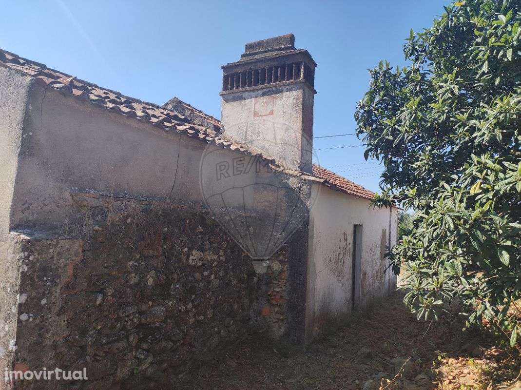 Moradia T2 para venda - Grande imagem: 2/25