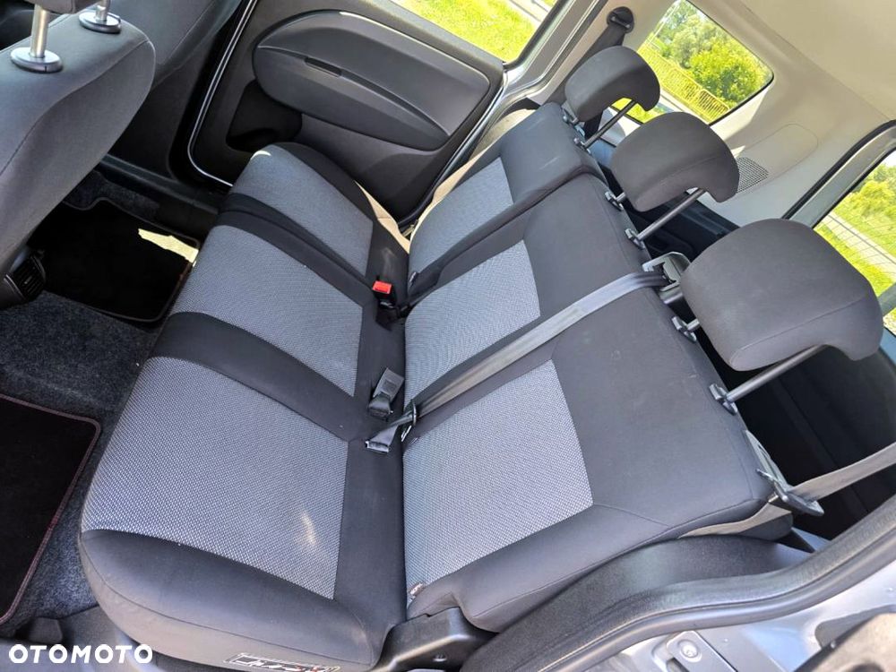 Fiat Doblo 1.6 Multijet 16V Active - 23