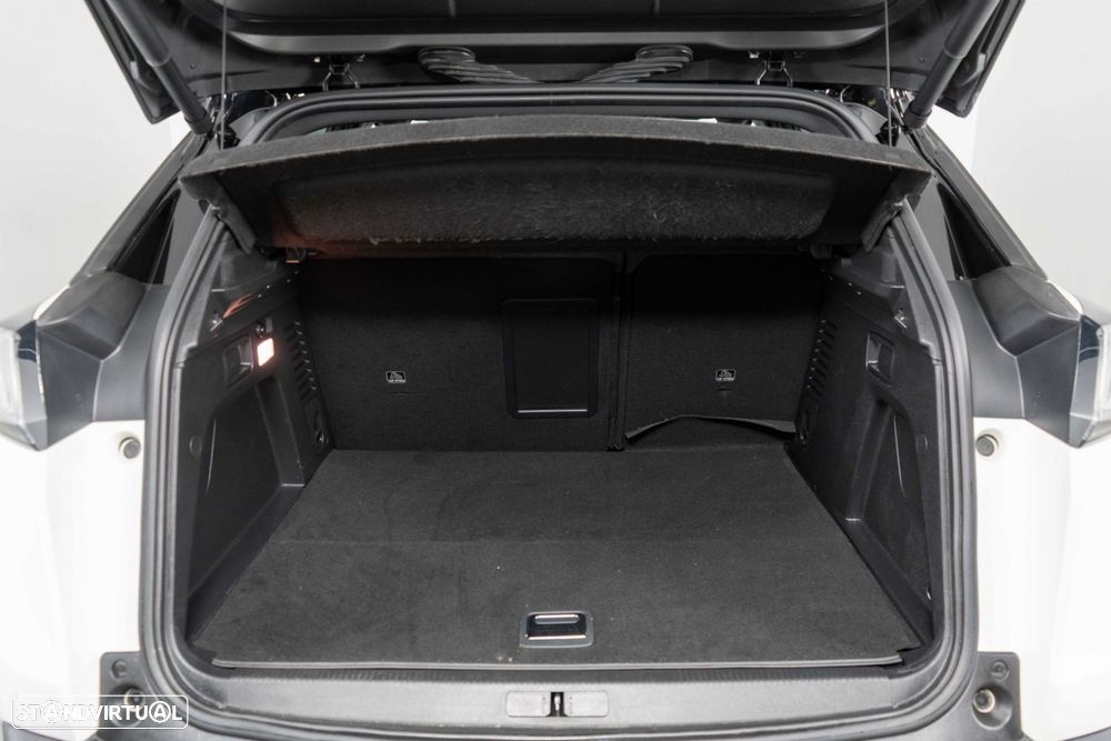 Peugeot 3008 1.6 Hybrid GT Pack e-EAT8 - 12