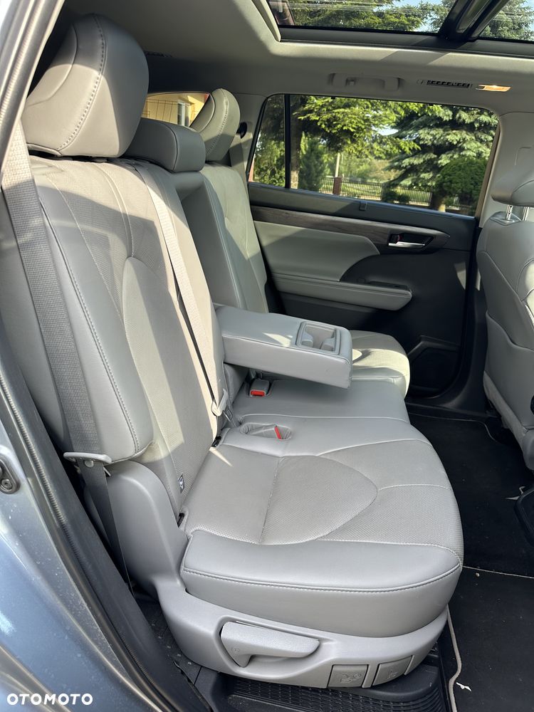 Toyota Highlander 2.5 Hybrid Executive - 22