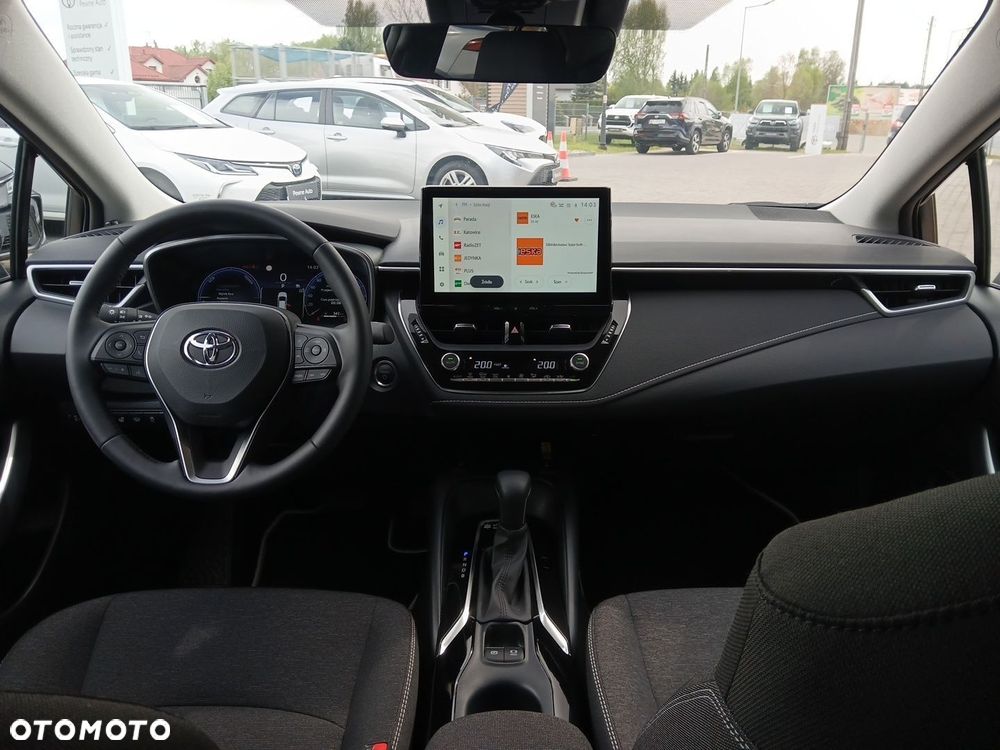 Toyota Corolla - 12