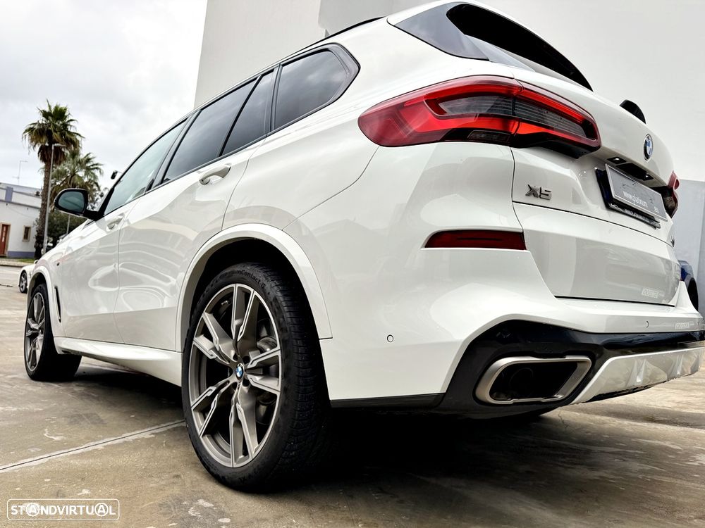 BMW X5 M50i - 53