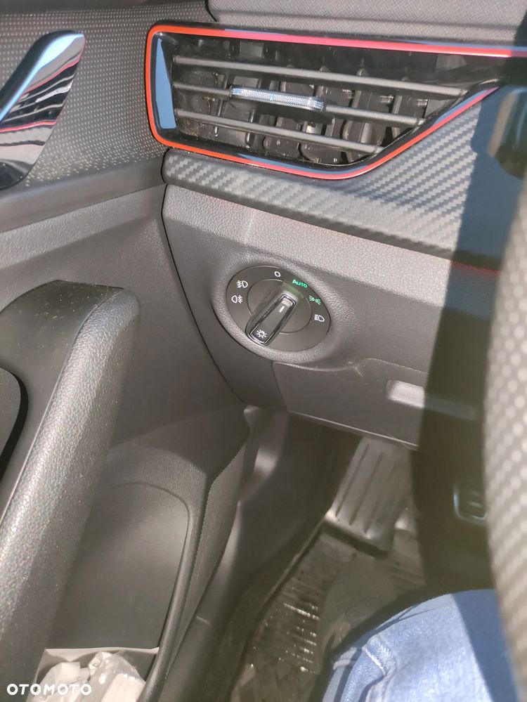 Skoda Kamiq 1.0 TSI Monte Carlo - 20