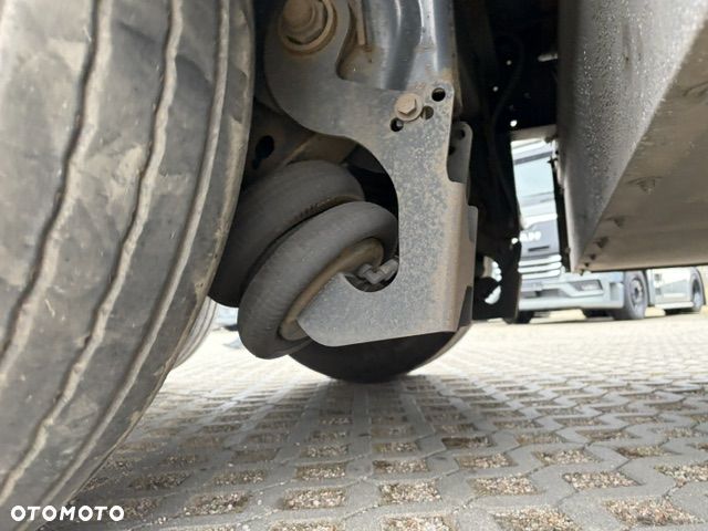 Schwarzmuller Kurtyna, SAF, oś podnoszona, dach podnoszony - 7