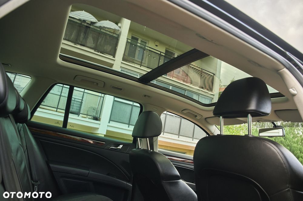 Skoda Superb 2.0 TDI DSG Exclusive - 35