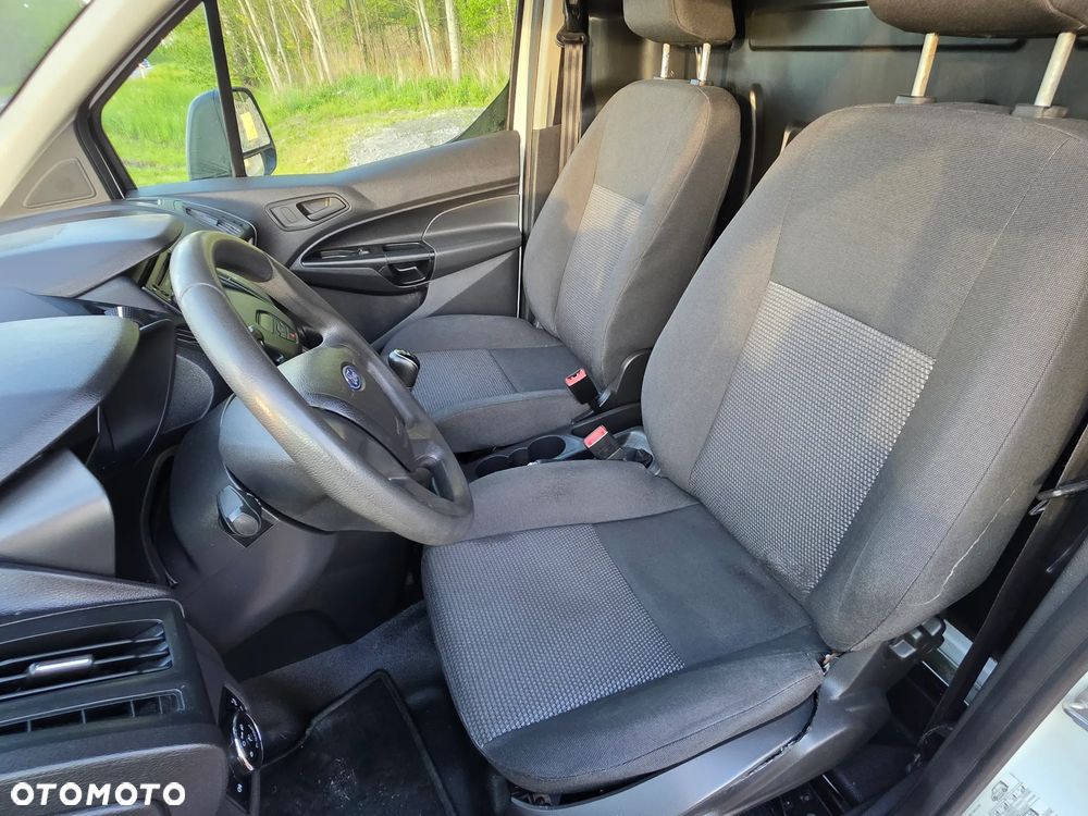 Ford Transit Connect - 22