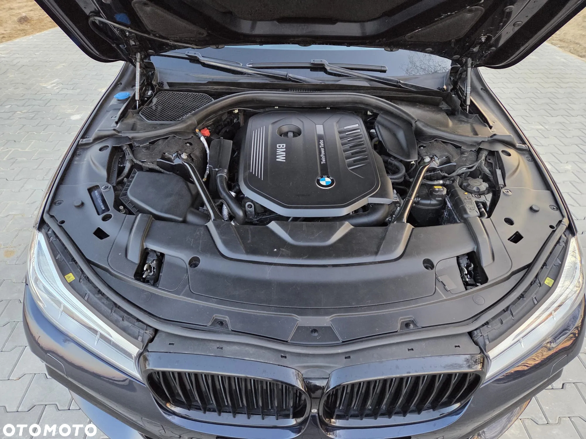 BMW Seria 7 740Li xDrive - 38