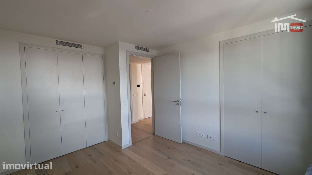 Apartamento T1 Parque das Nações - Parqueamento, Coz. Equipada, Arr... - Grande imagem: 4/34