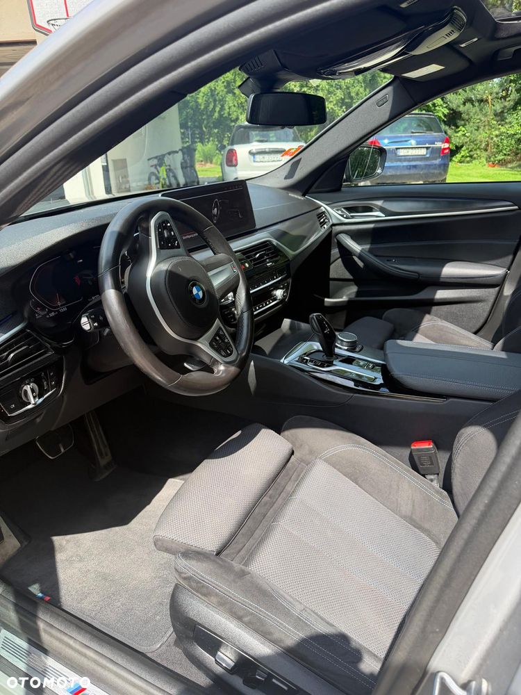 BMW Seria 5 520d xDrive mHEV M Sport sport - 8