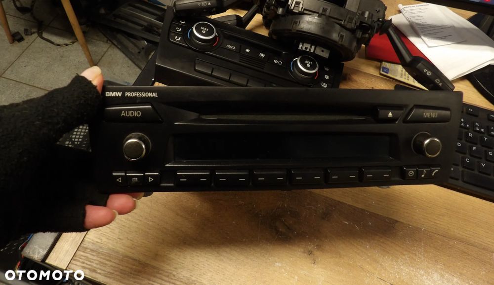 BMW - E90 - RADIO PROFESSJONAL - 9177199 - 1