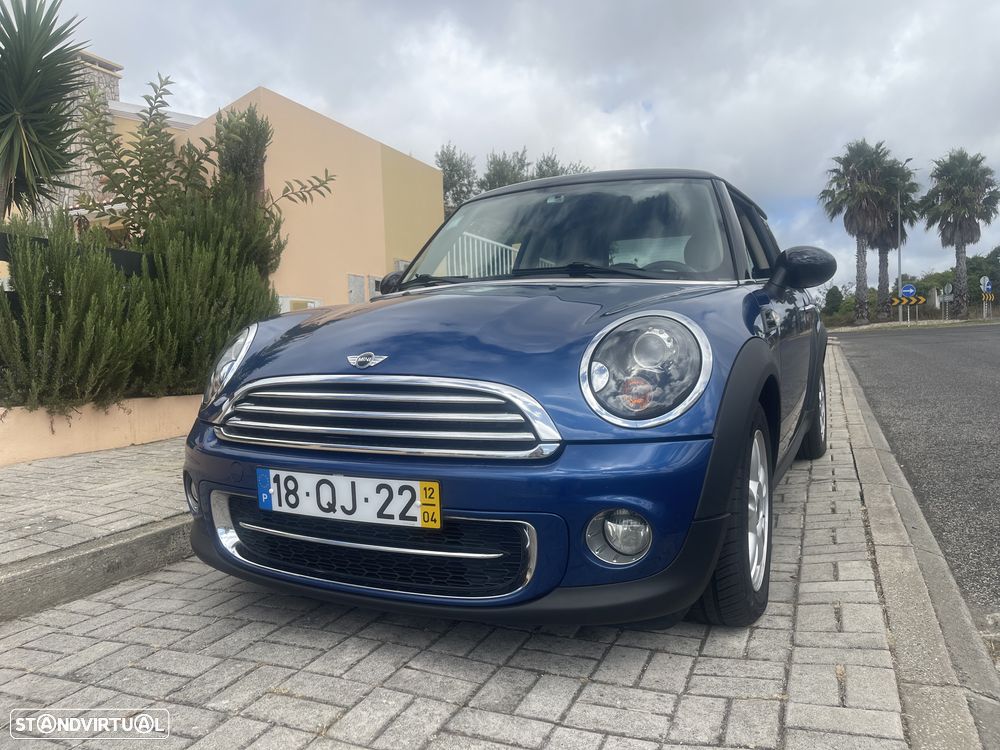 MINI 3 Portas Cooper D - 22