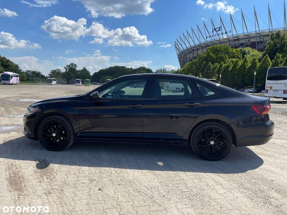 Volkswagen Jetta - 17