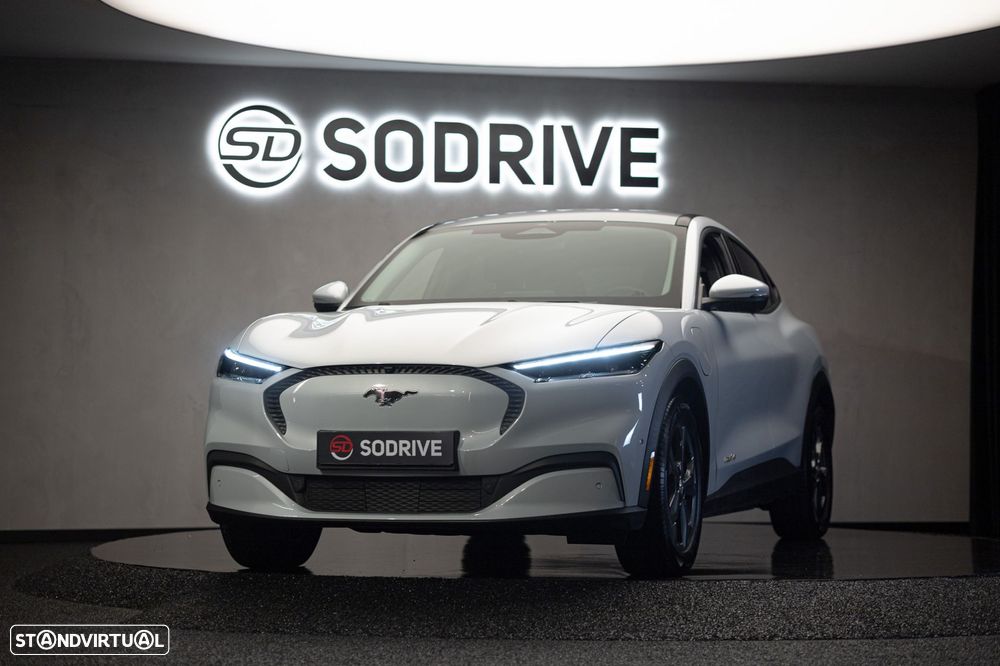 Ford Mustang Mach-E 75.7 kWh Premium AWD - 41