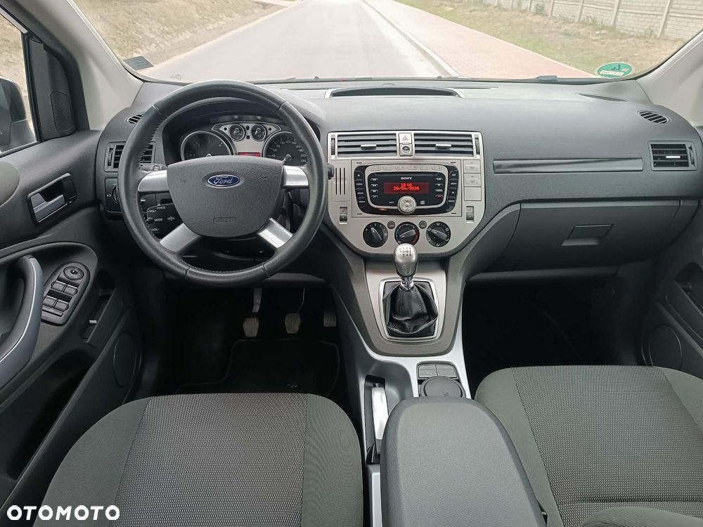 Ford Kuga 2.0 TDCi 2x4 Champions Edition - 6