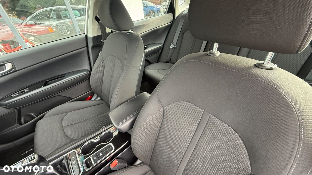 Kia Optima 2.0 CVVL Spirit - 23