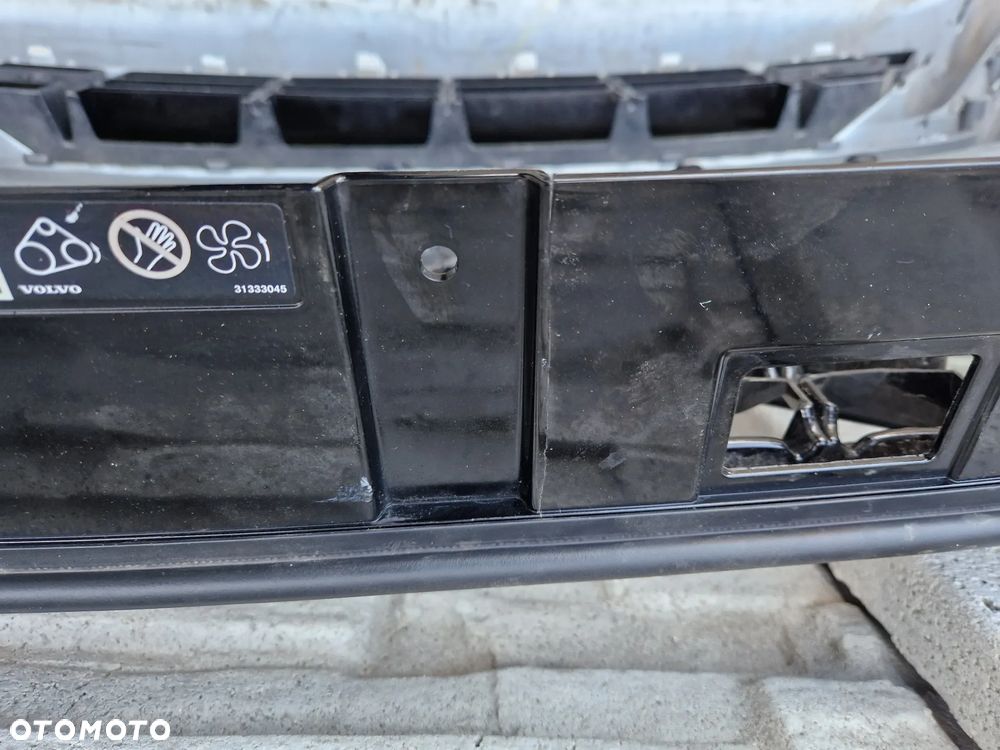 Zderzak Volvo Xc60 II R design lift 2021 - - 11