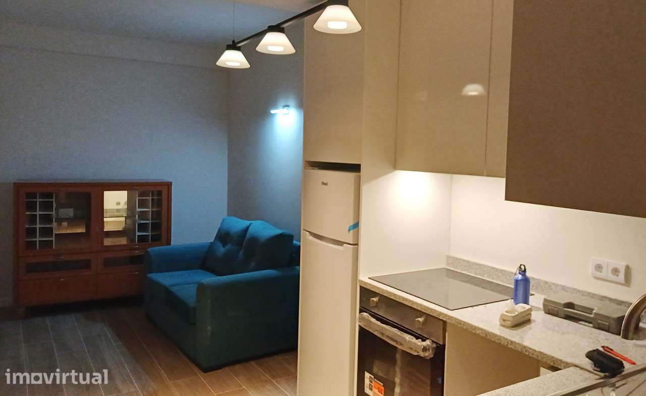 Apartamento, 58 m², Caldas da Rainha - Nossa Senhora do Pópulo, Coto e São Gregório - Grande imagem: 2/13