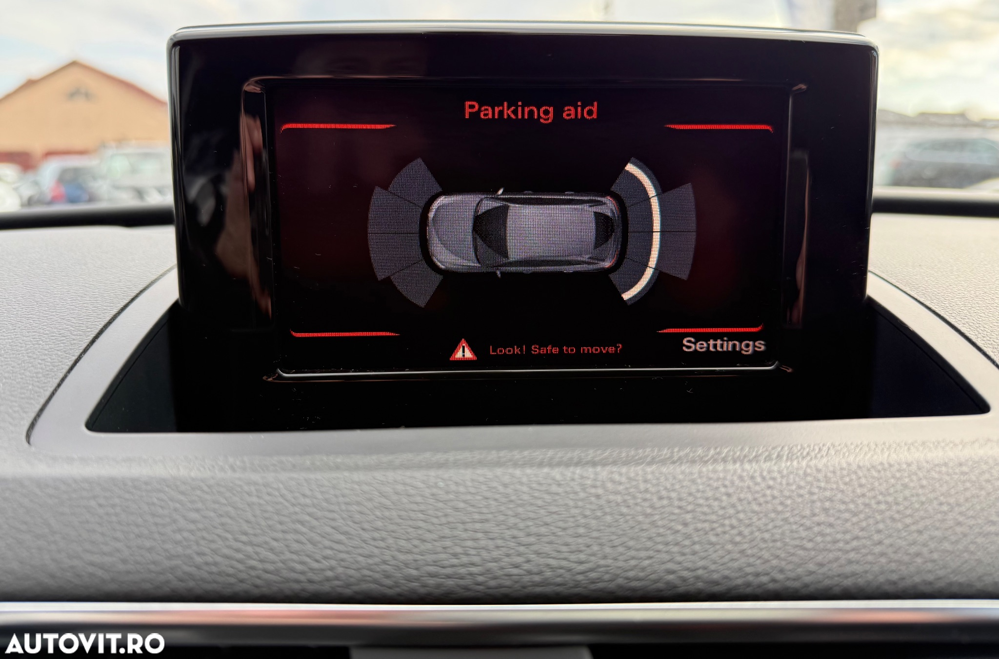 Audi Q3 2.0 TDI Quattro Stronic Design - 28
