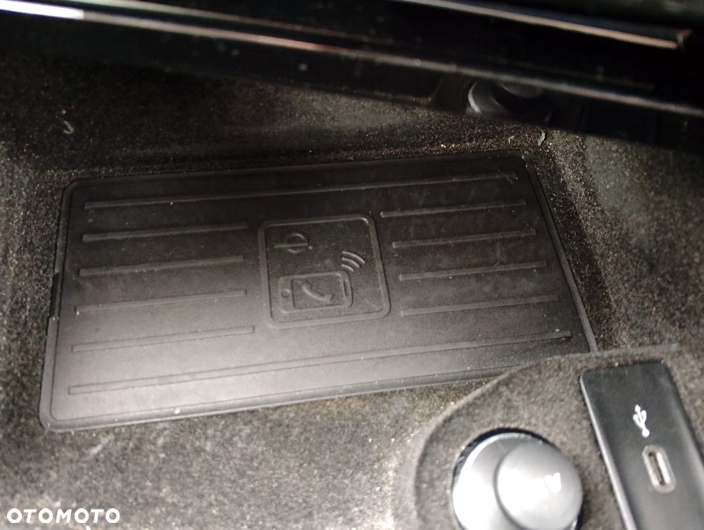 Volkswagen Touareg 3.0 V6 TDI SCR 4Mot Elegance - 33