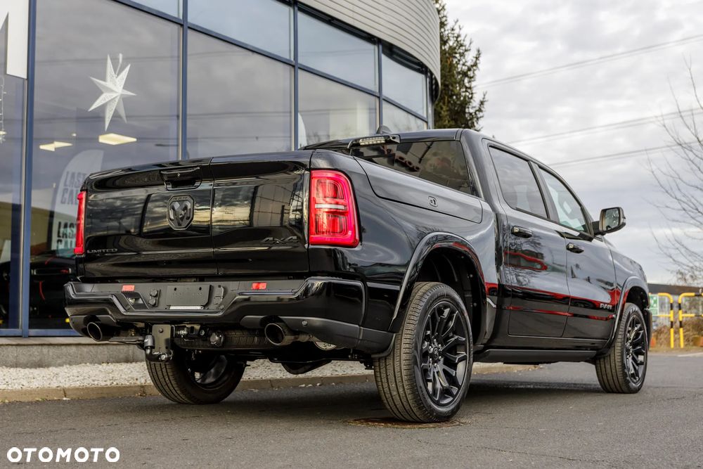 RAM 1500 Limited Night - 7