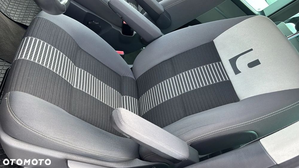 Volkswagen Multivan L1 United - 17