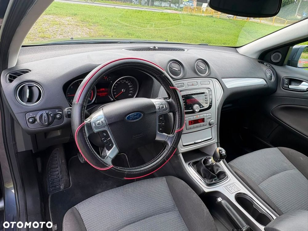 Ford Mondeo - 11