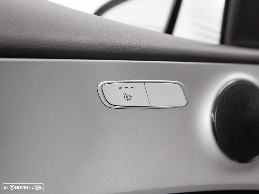 Mercedes-Benz E 300 de 9G-TRONIC - 17