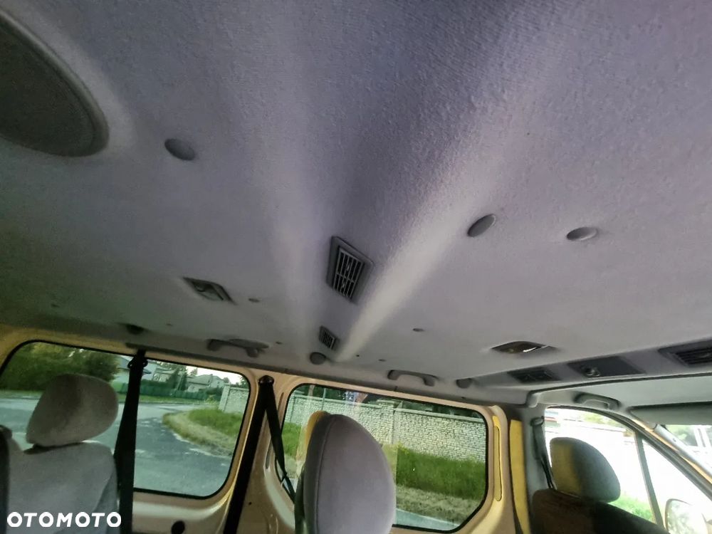 Opel Vivaro - 15