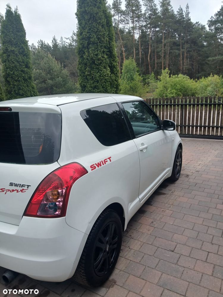 Suzuki Swift - 10