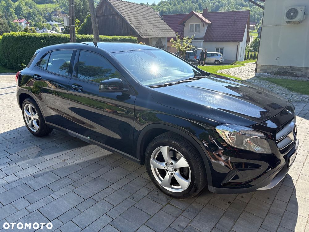 Mercedes-Benz GLA - 5
