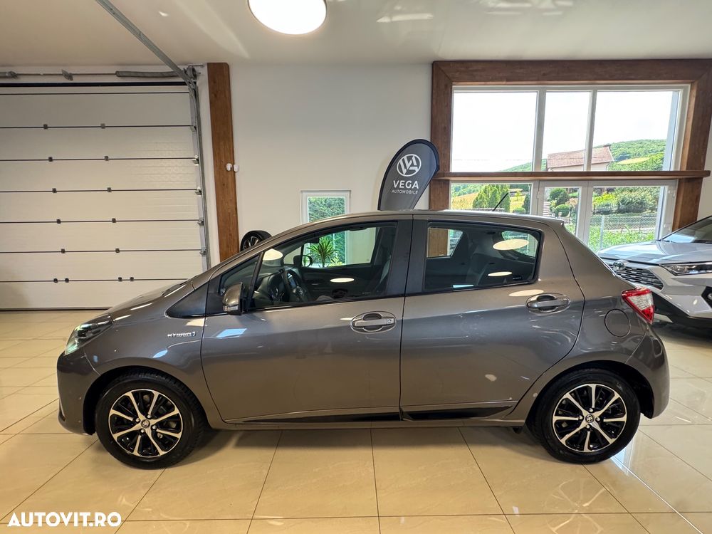 Toyota Yaris ver-1-5-vvt--i-hsd-sol - 7