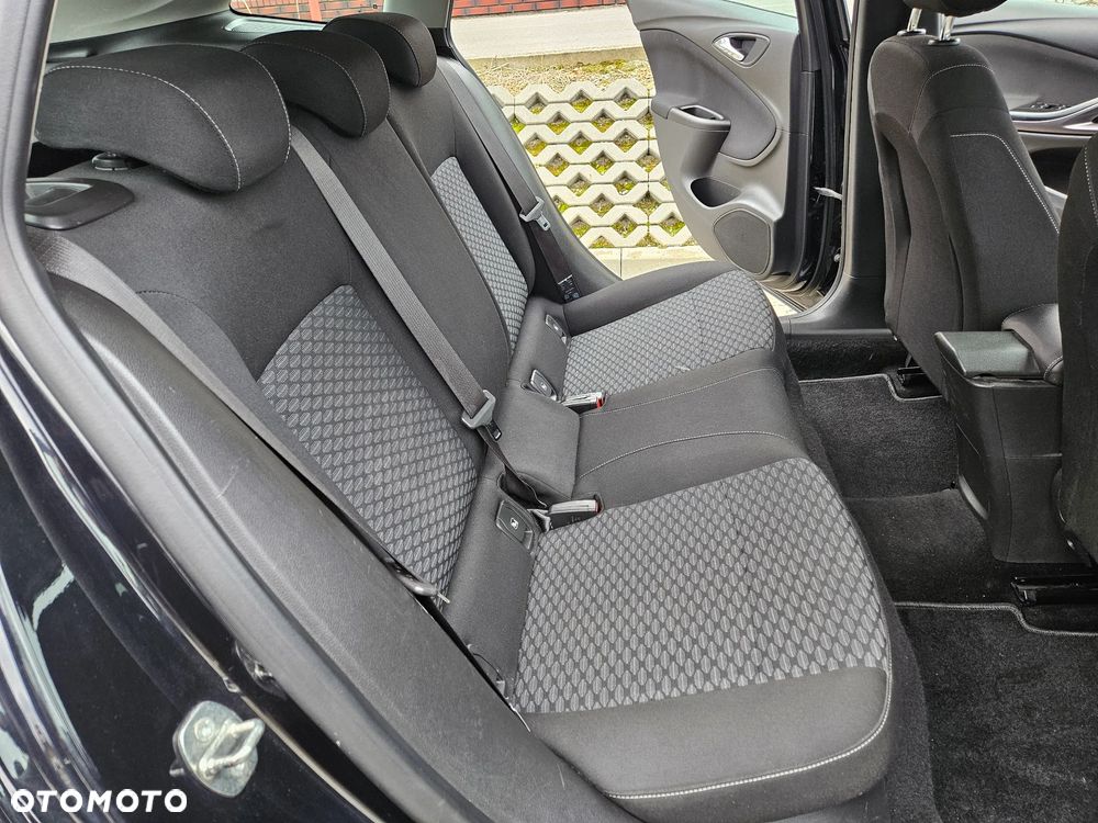 Opel Astra 1.4 T Enjoy - 21