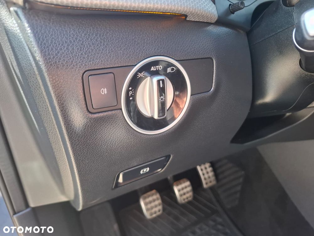 Mercedes-Benz Klasa B 180 CDI (BlueEFFICIENCY) - 19
