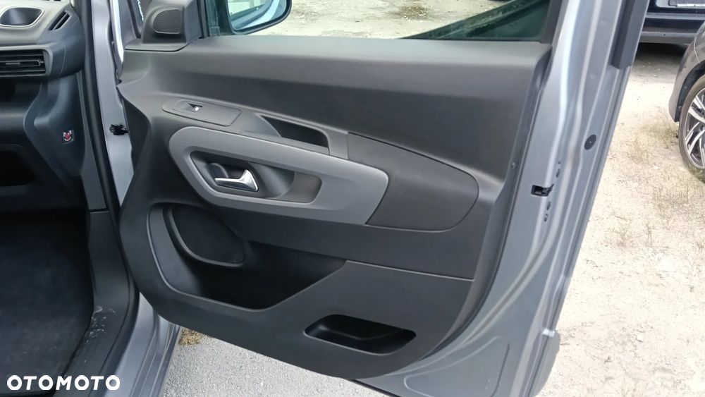 Toyota Proace City - 29