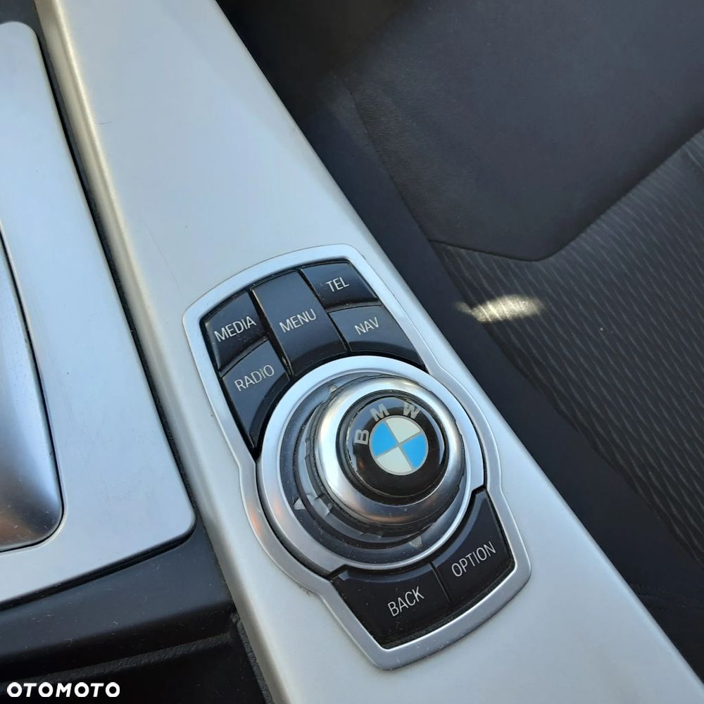 BMW Seria 3 - 16