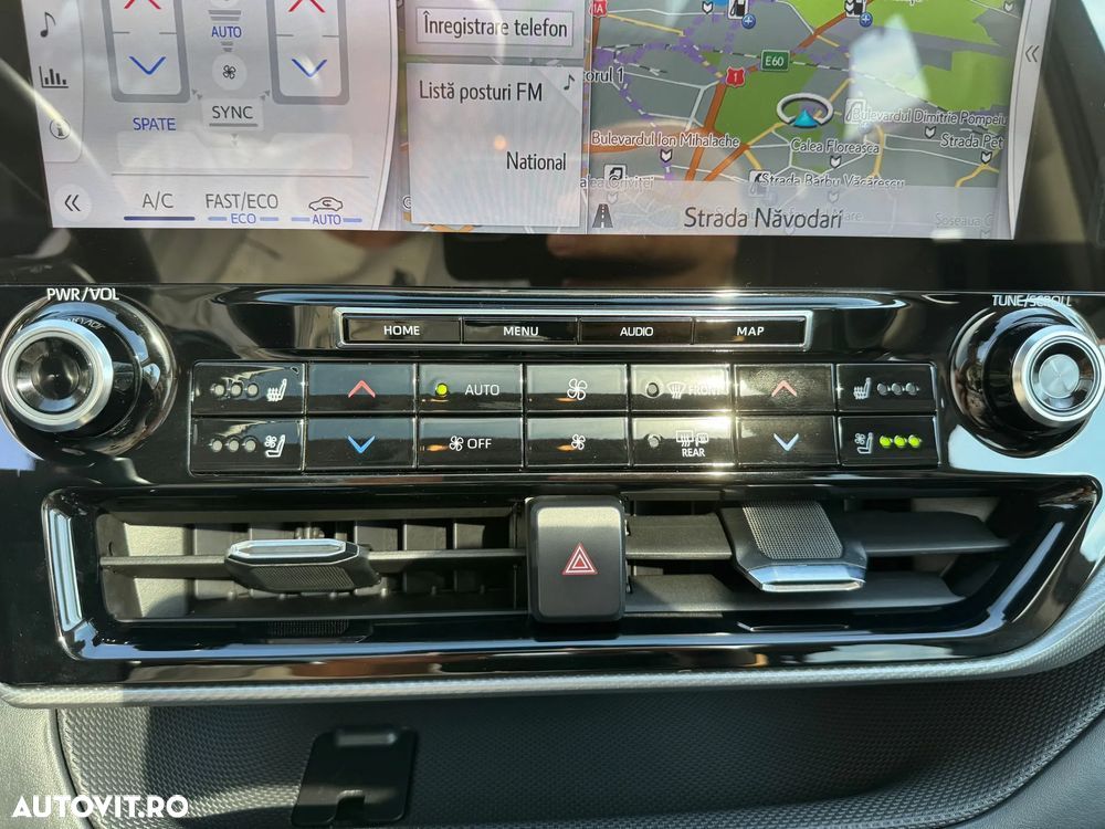 Toyota Highlander 2.5 L Hybrid Dynamic Force 248CP Luxury Pearly - 21