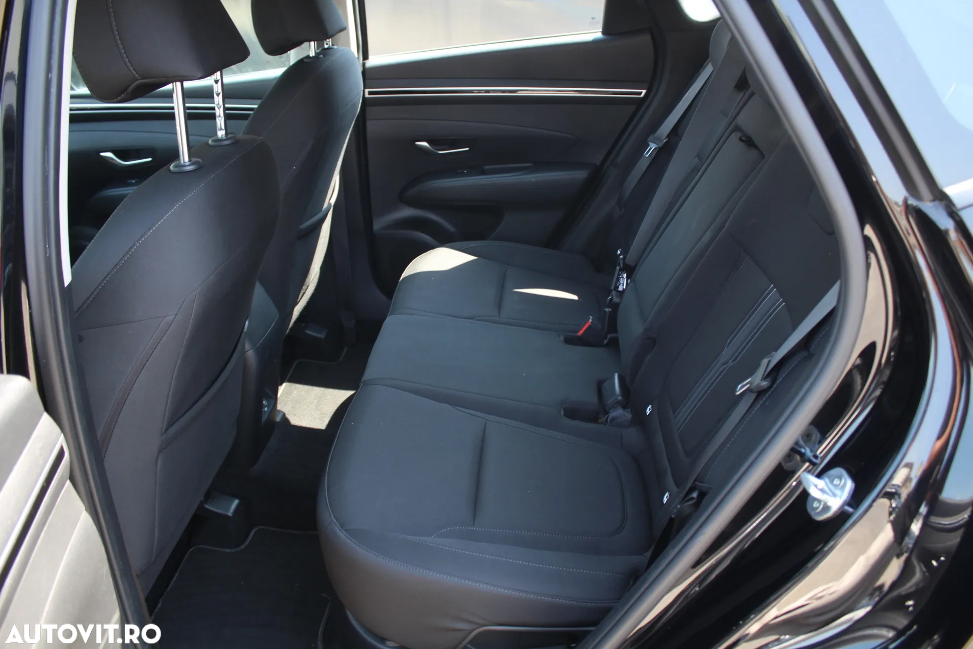 Hyundai Tucson HEV 1.6 l 230 CP 4WD 6AT Luxury - 10