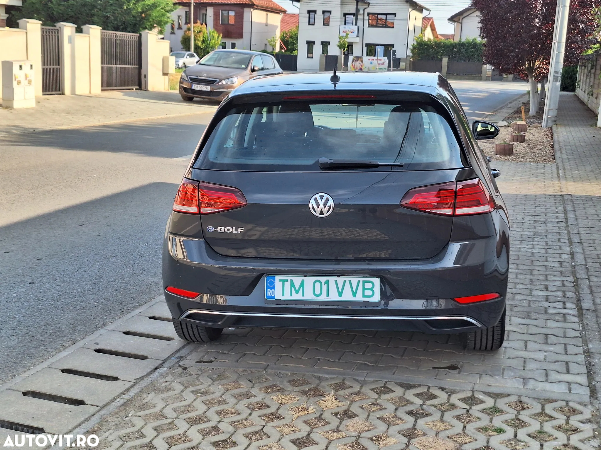 Volkswagen e-Golf - 7
