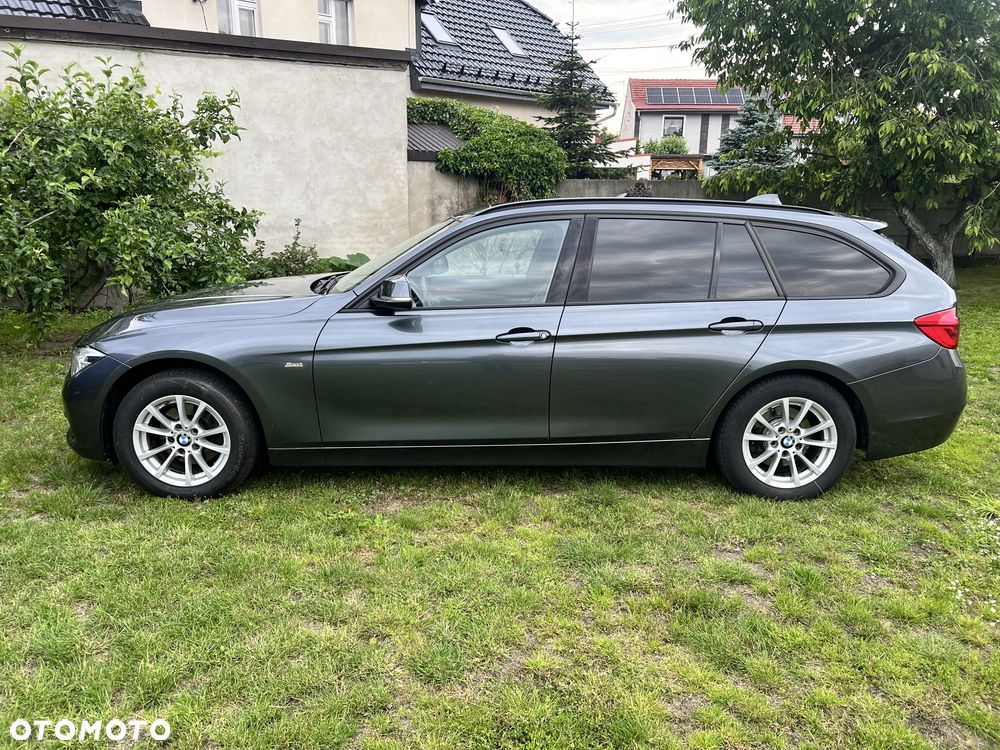 BMW Seria 3 318i Sport Line - 7