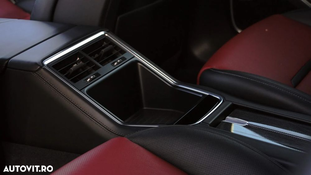 Porsche Panamera 4 E-Hybrid - 14