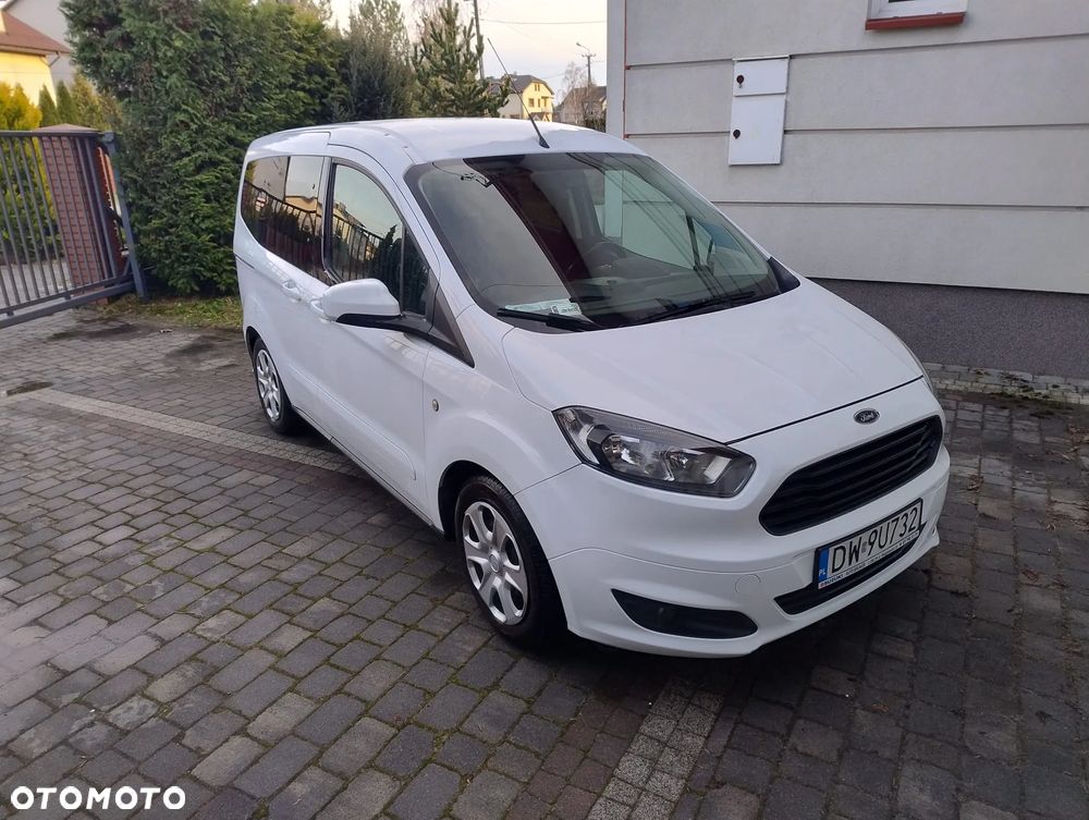 Ford Tourneo Courier 1.0 EcoBoost Trend - 4