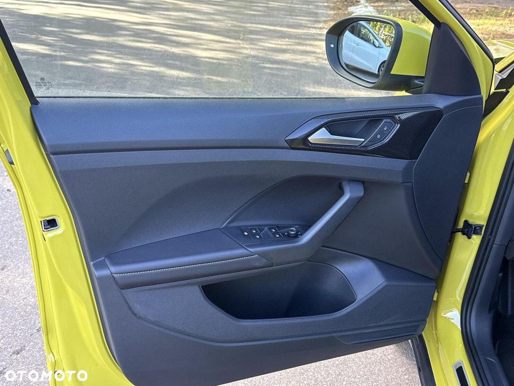 Volkswagen T-Cross - 12